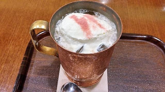 上島珈琲店「山桜のミルク珈琲」